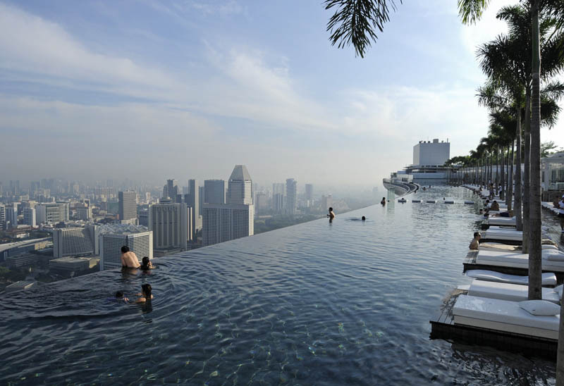 marina bay sands skypark infinity pool singapore 57 storeys high 1